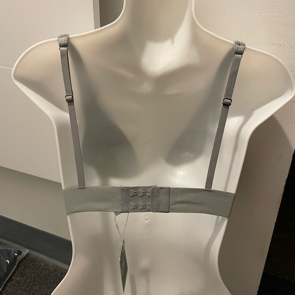 Halara Brand NWT Women's XS Gray Lounge Triangle Style Bra Bralette - Picture 4 of 5
